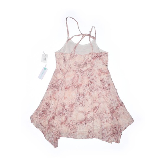 NWT! O'Neill Pink Print Lightweight Summer Handkerchief Hem Dress Size M (Youth) - Picture 2 of 9